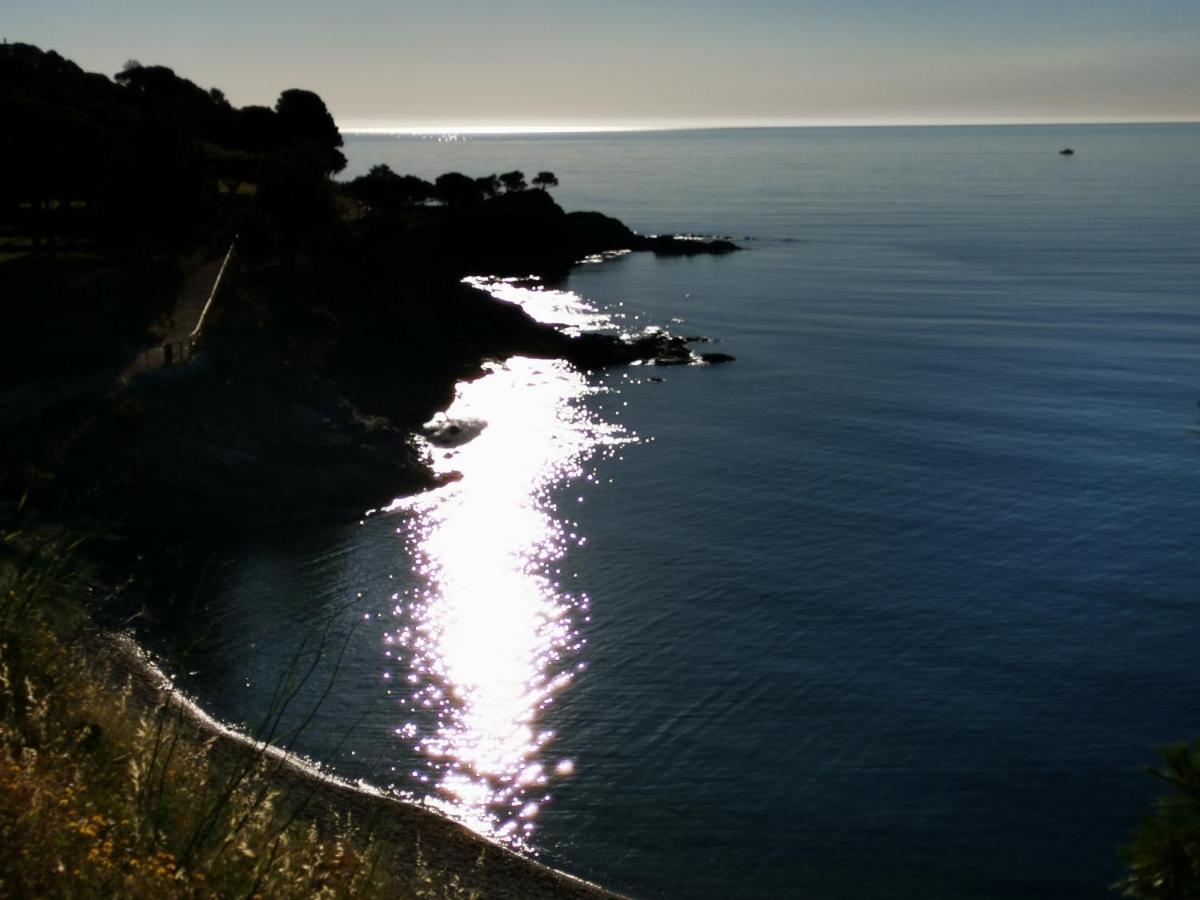 Caseta De Pescadors A Les Cales De Colera, 2ª Linea De Mar Bagian luar foto